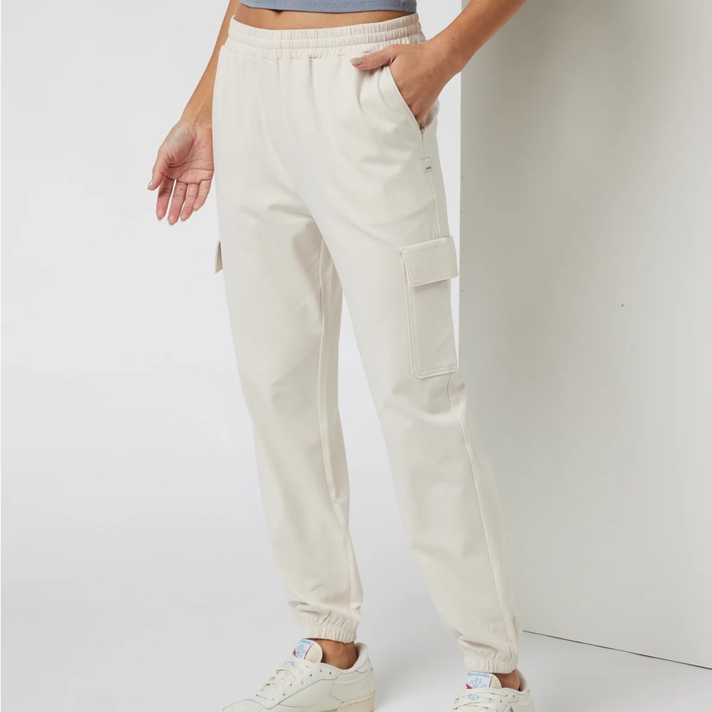 Vuori Boyfriend Cargo Pants